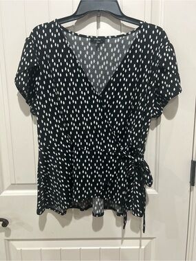 AUW Black and White Dot Wrap Blouse